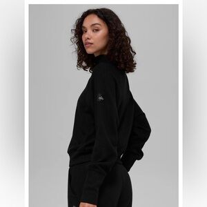 ALO Yoga Women's Black Sweater Waffle Weekend Escape Mock Neck Long Sleeve